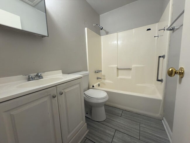 Photo - 4260 US-90 Unidad 43