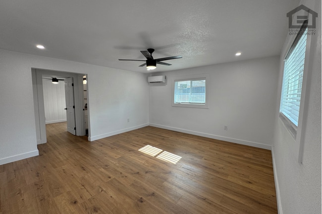 Photo - 1017 E Moreland St Unit 1017 E Moreland St  3