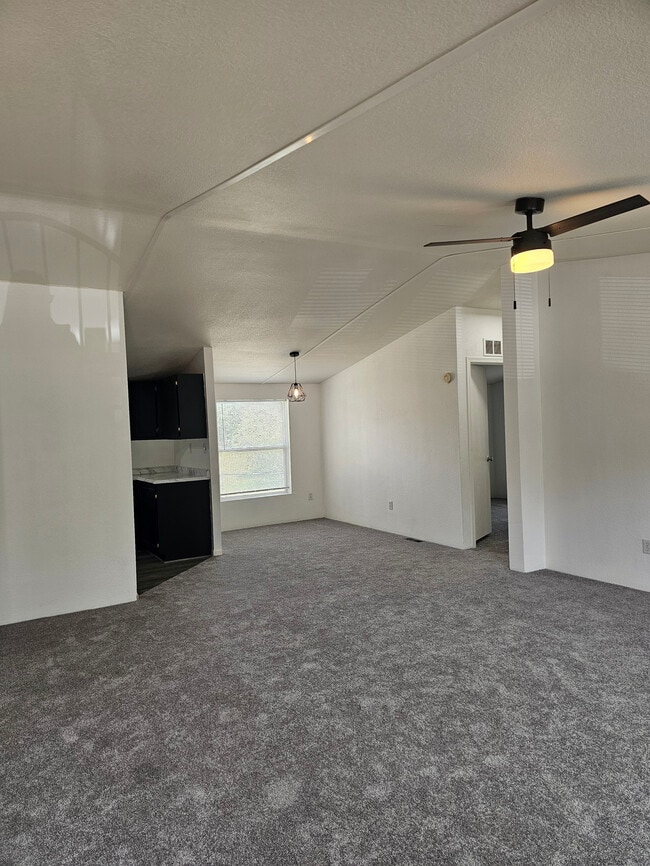 Photo - 3078 Rainbow Lake Dr