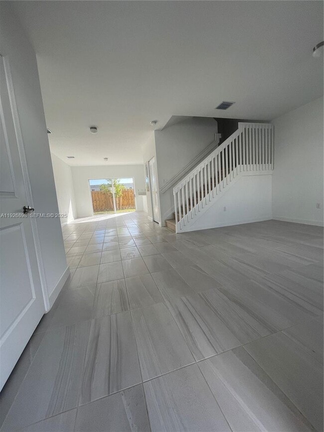 Photo - 1221 NW 4th Ln