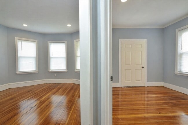 Photo - 9 Nightingale St Unit 2