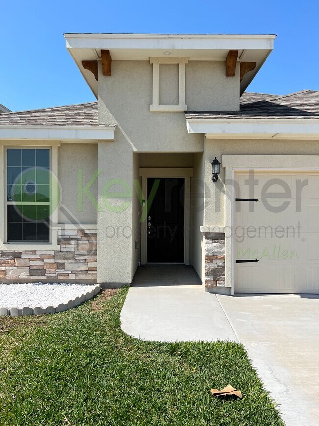 Photo - Beautiful Brand New  4bed/3 bath House in ...