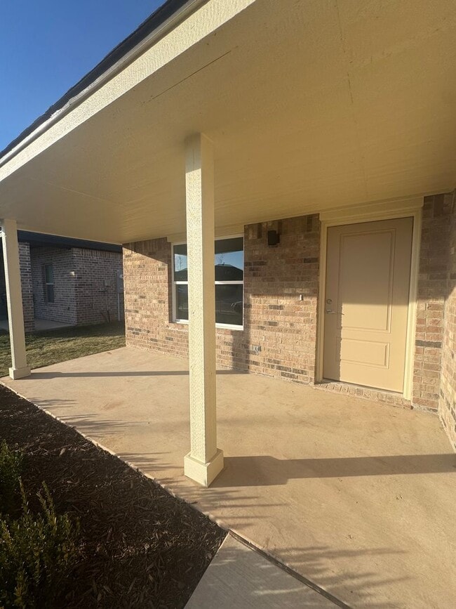 Photo - New build "Be the 1st to live THERE" 3/2/2 CISD 1/2 off special 1st month's rent