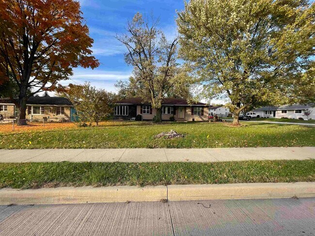Photo - 3759 St Joe Center Rd House