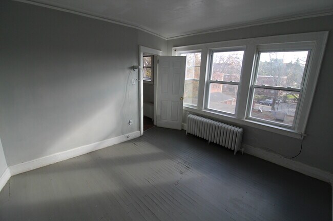 Photo - 252 Sisson Ave Unidad 4