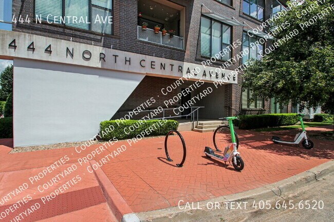 Photo - 444 N Central Ave