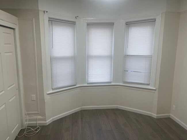 Photo - 11XX E 221st St