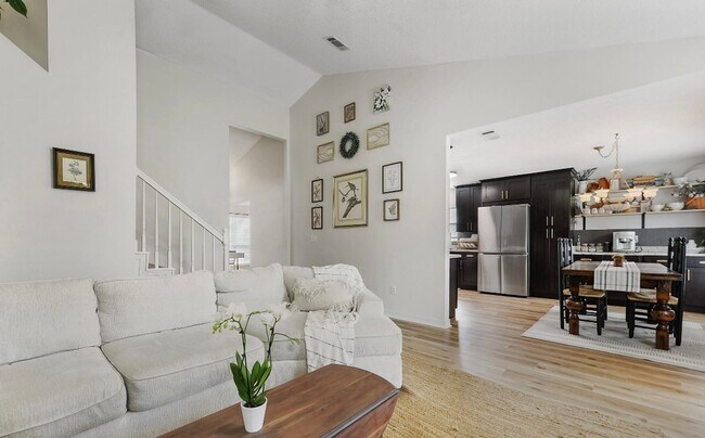 Photo - Updated 4 bedroom 2.5 bath home in Ocean Springs!