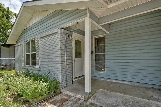 Photo - 129 Coleman St Unit 1