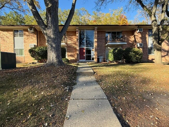 Building Photo - 1253 Island Dr Unit 102