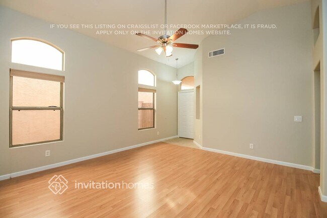 Photo - 10034 E Carmel Ave