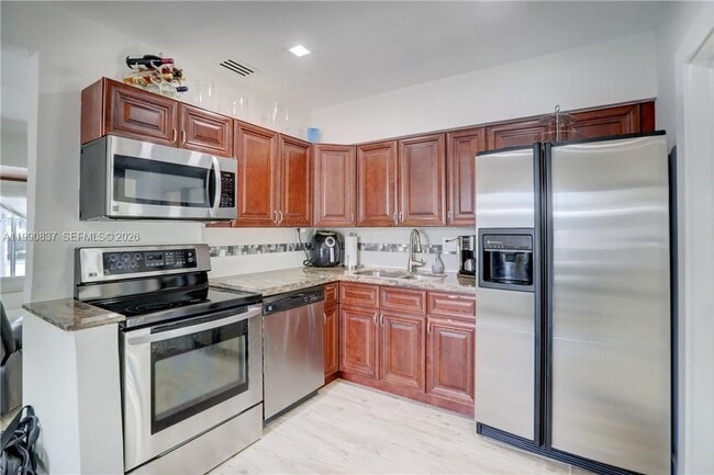 Photo - 1531 NE 15th Ave