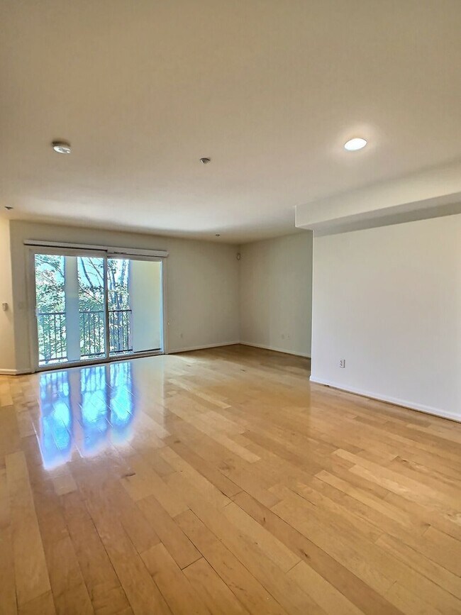 Photo - 2 Bedroom Townhouse in Southwest San Jose with Garage