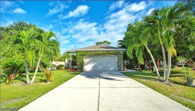 Building Photo - 3555 Poinsettia Ave