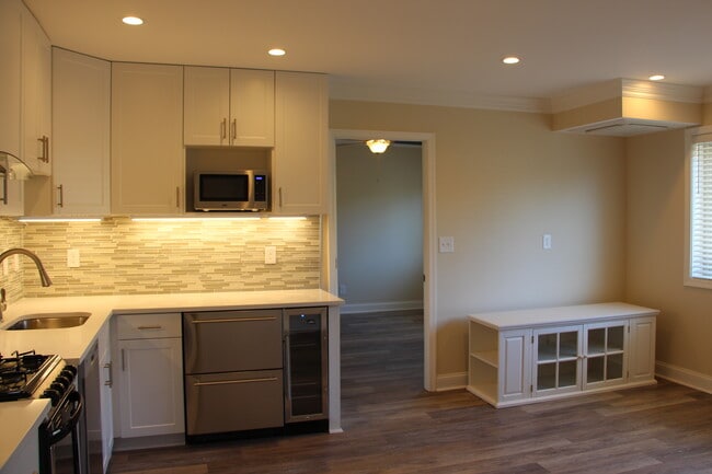 Photo - 9th Road Apartments