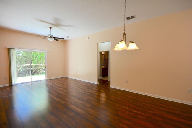 Photo - 4047 Meander Pl