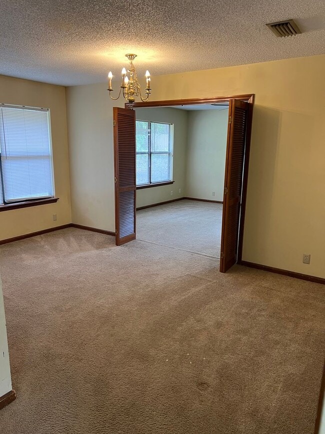 Photo - 108 Cambray Cir