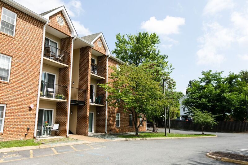 Photo - 2111 Jefferson Park Ave Unidad 28
