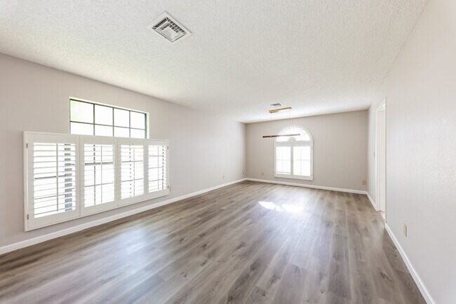 Photo - 7127 W Morrow Dr