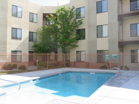 Casa de Sierra Senior Apartments