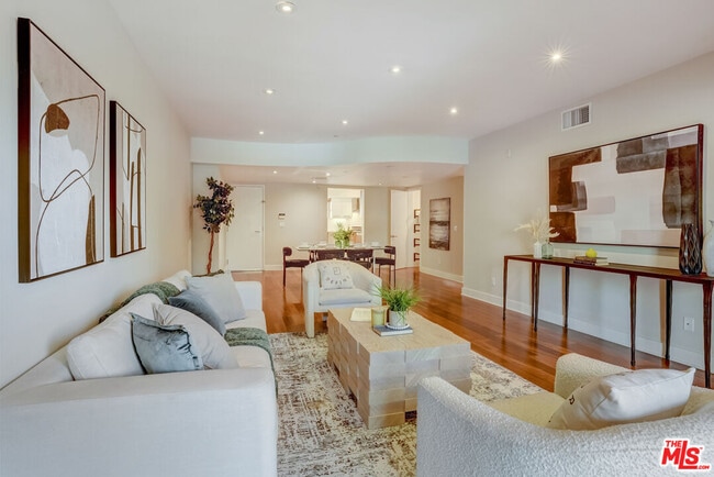 Photo - 8788 Shoreham Dr Unit 23