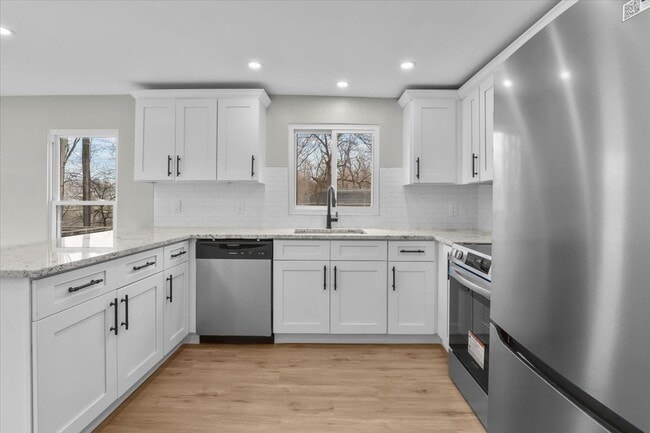 Photo - 8 Teatown Ct