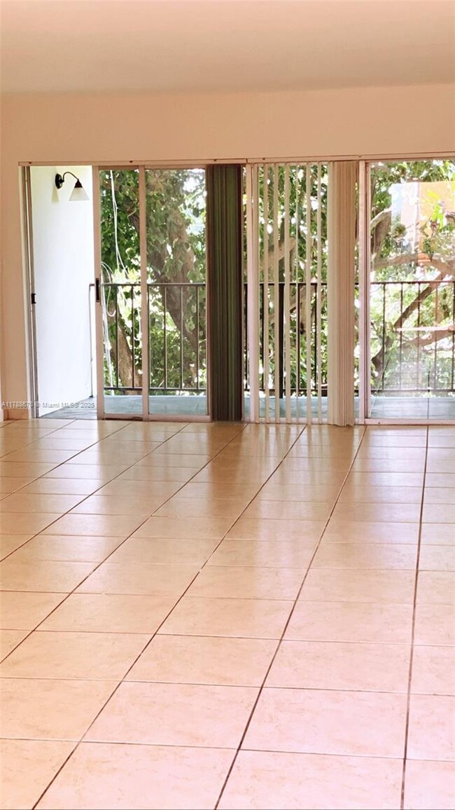 Building Photo - 9170 Fontainebleau Blvd Unit 405 Rental