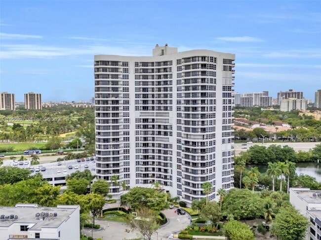 Building Photo - 3400 NE 192 St Unit 910