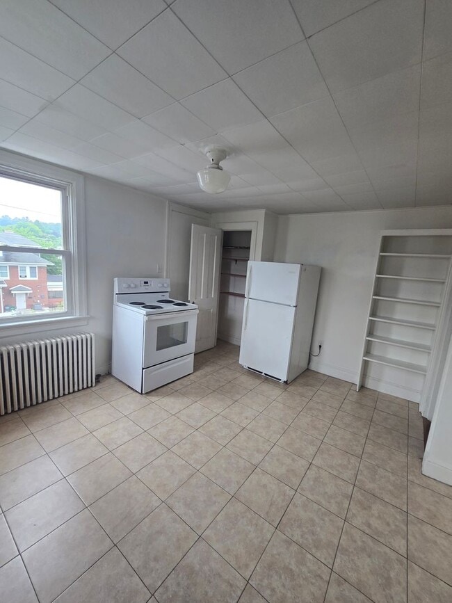 Photo - 935 S Queen St Unit 3