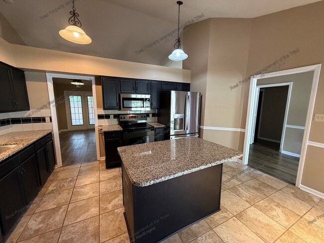 Photo - 3925 Cobblestone Bend Dr