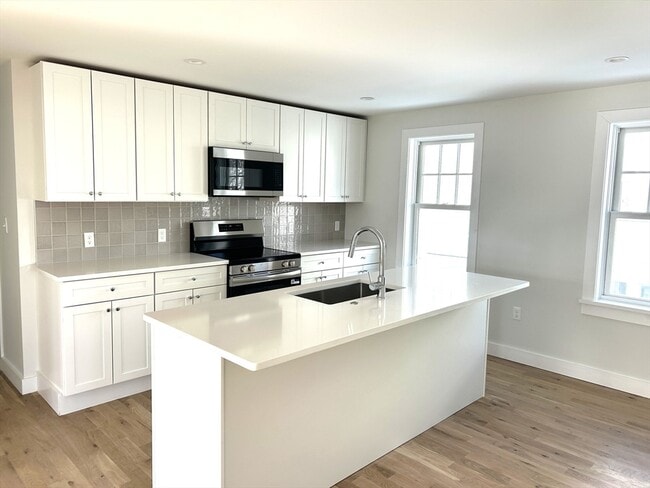 Building Photo - 42 Prospect St