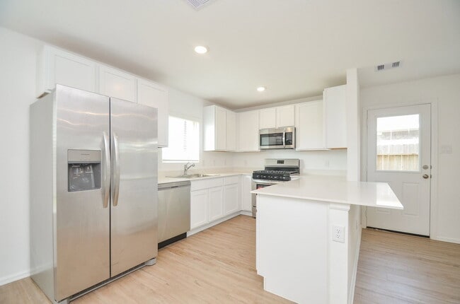 Photo - 4126 Brazos Brk Trl