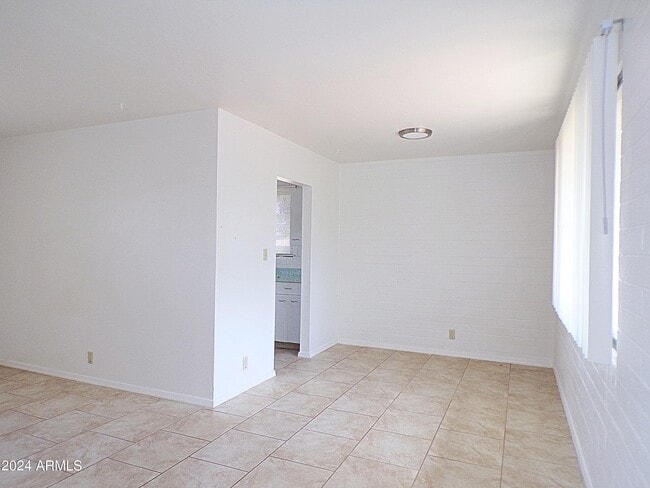 Photo - 307 1st St Unit B