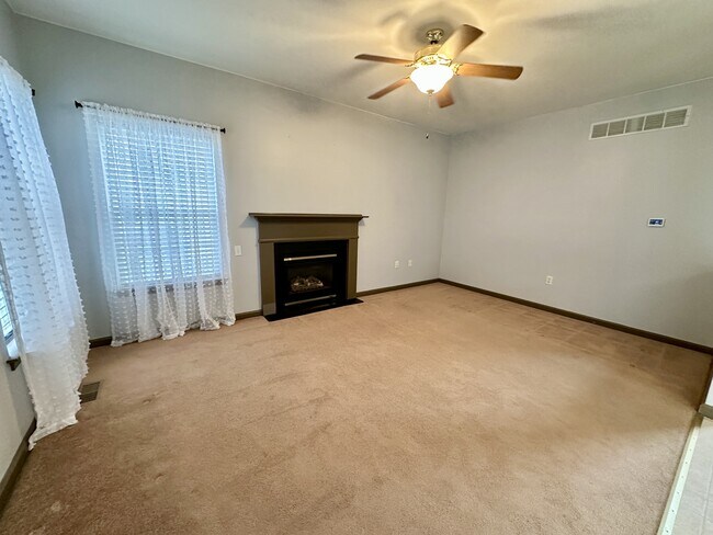 Photo - 30 Kristin Ct