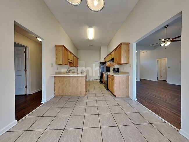 Photo - 1114 Green Fern Cv