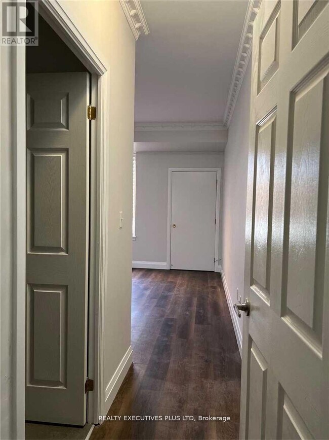 Photo - 801 Lawrence Ave E Unité 203