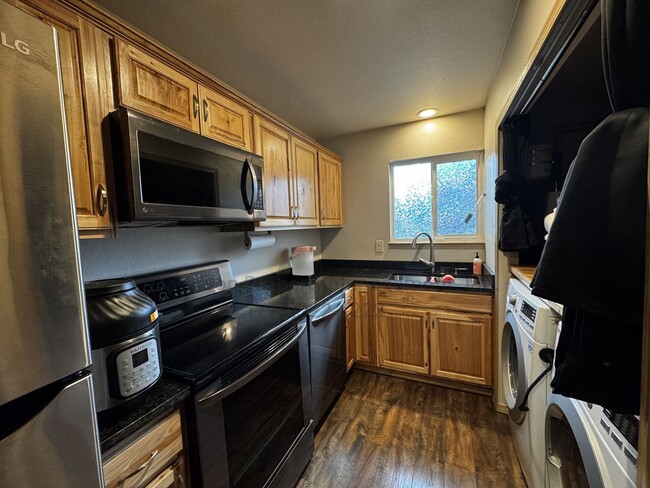 Photo - Cozy Updated 2 Bedroom Townhouse Near UCCS