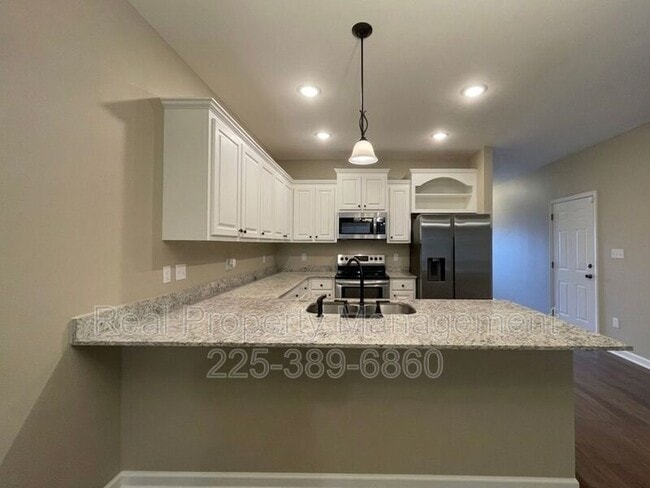 Photo - 17414 Berkshire Dr
