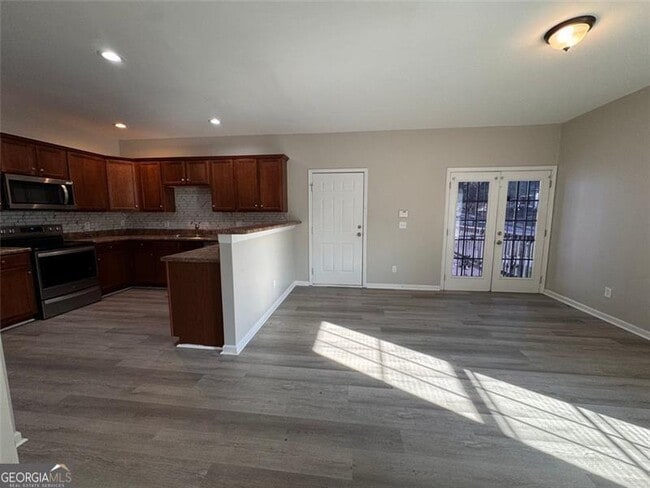 Photo - 1812 Lakewood Ave SE