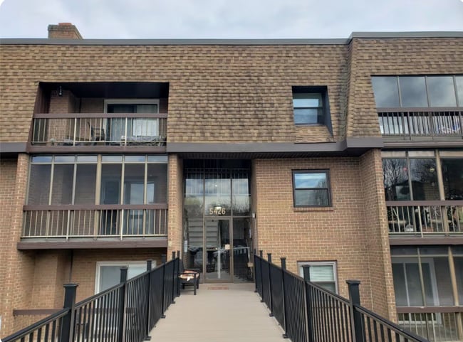 Building Photo - 5420 Valley Green Dr Unit C-1