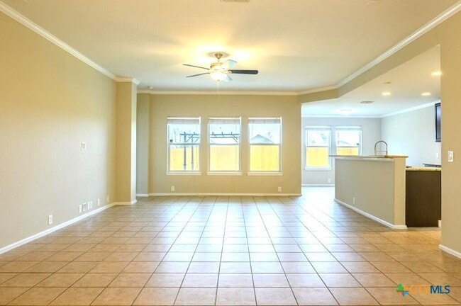 Photo - 1370 Tractor Pass