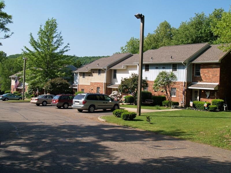 Lincoln Woods - Lincoln Woods Apartments