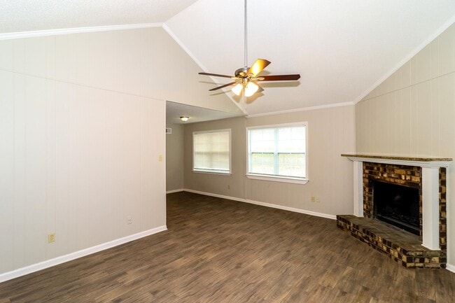 Photo - 7135 Hillshire Dr