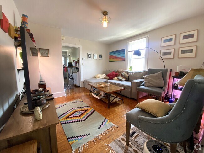 Building Photo - 11 Prescott St Unit 3 Rental