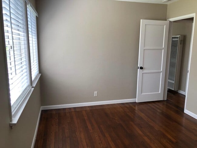 Photo - 502 N Rosemary Ln Unit 502