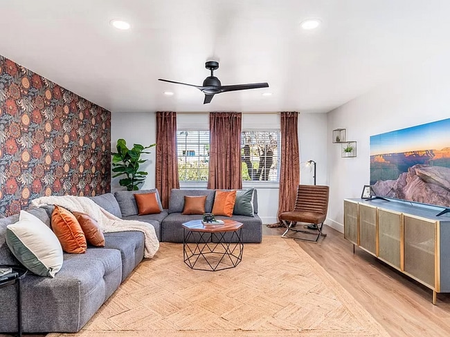 Photo - 2027 E Glendale Ave