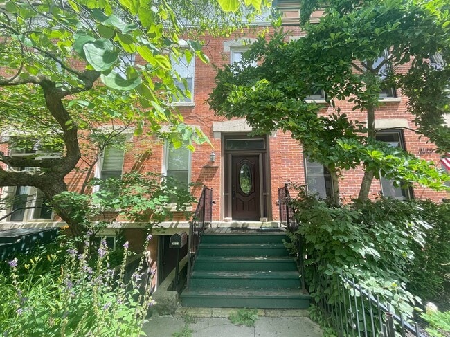 Photo - 2127 W Bowler St Townhome