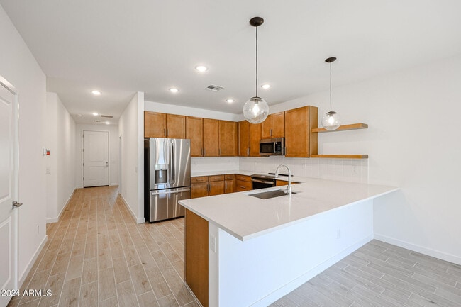 Photo - 7811 N 79th Dr