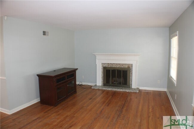 Building Photo - 5529 Varn Dr Rental