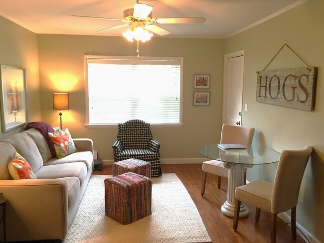 Photo - 529 Whitham Ave